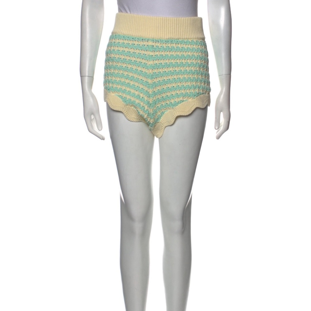 For love and lemons shorts
